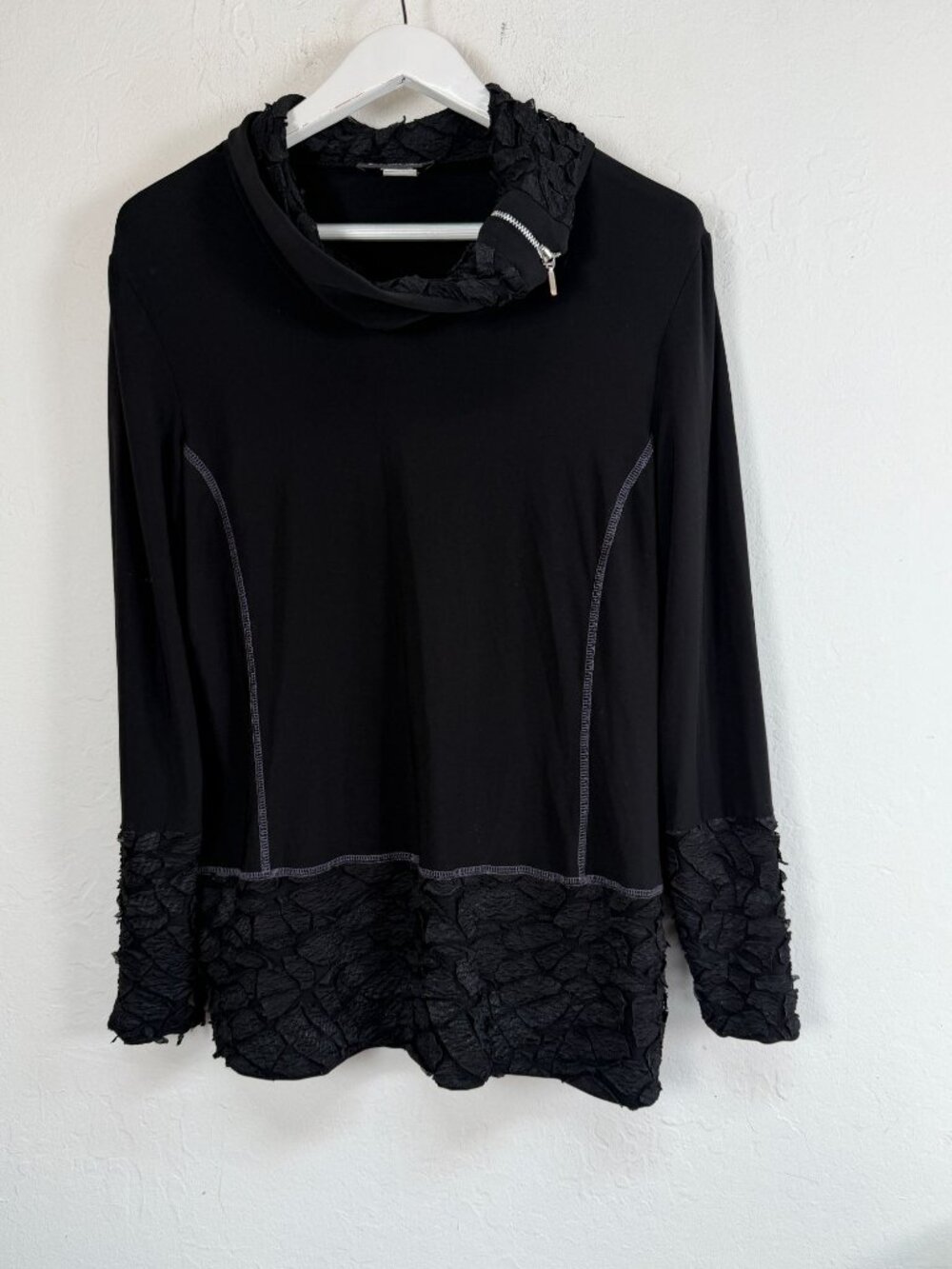 Michael Tyler Women's Black Cowl Neck Top Textured Trim Zip Detail XL Stretch
